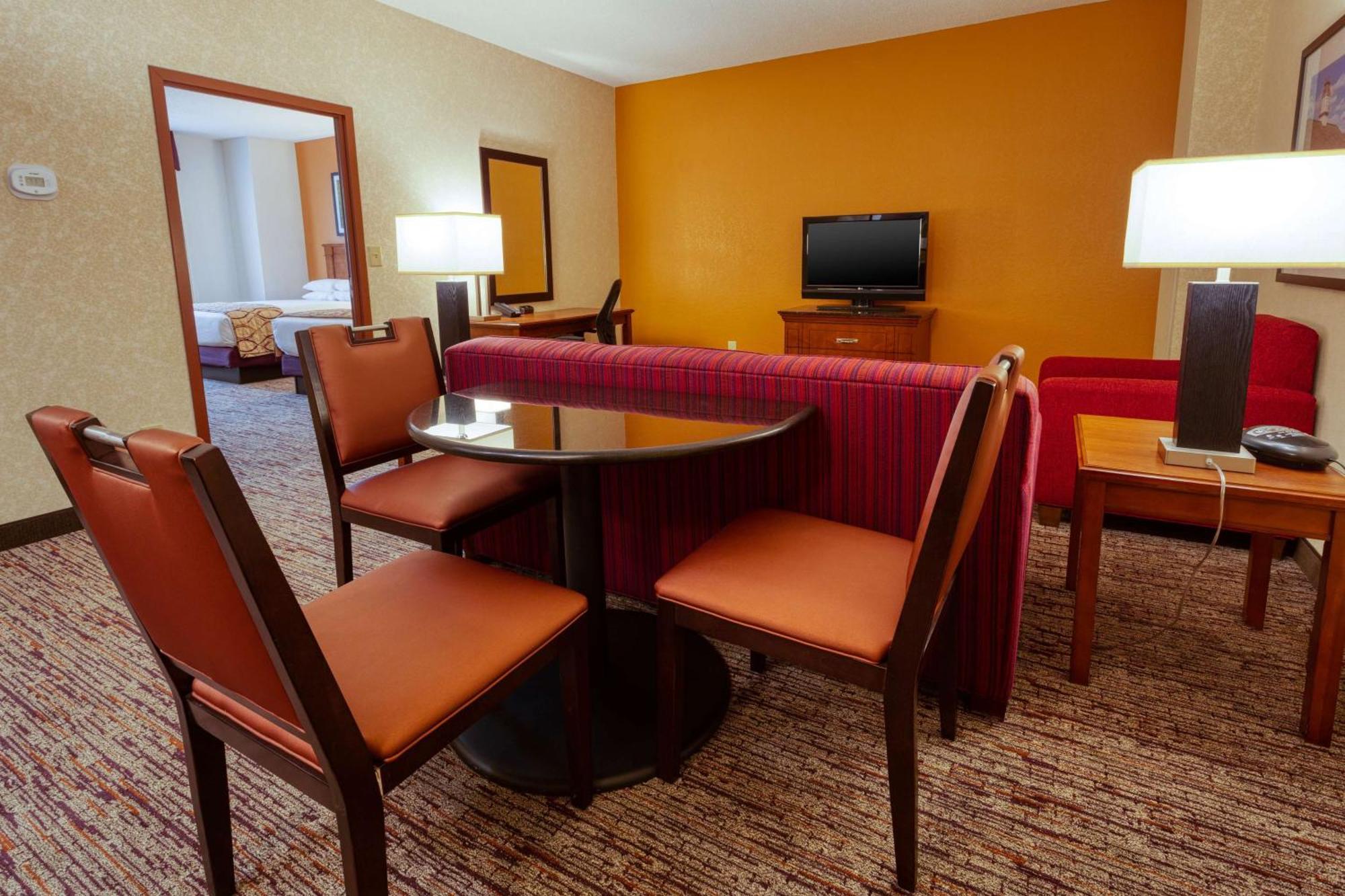 Drury Inn & Suites Indianapolis Northeast Indianápolis Exterior foto